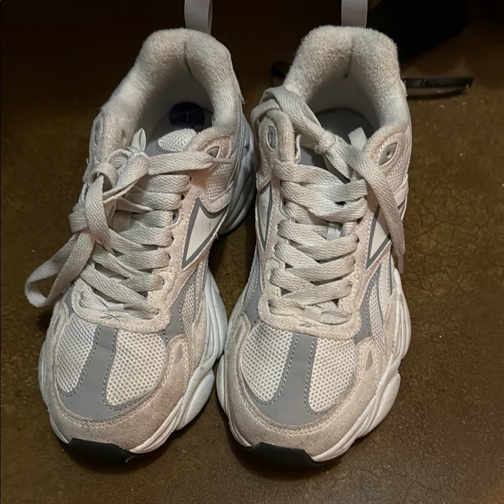 Reebok Women's Athletic Shoes - White and Gray